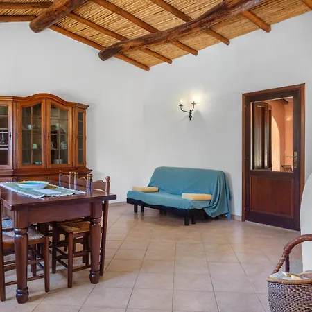 Historic Farm House -countryside & Sea View-